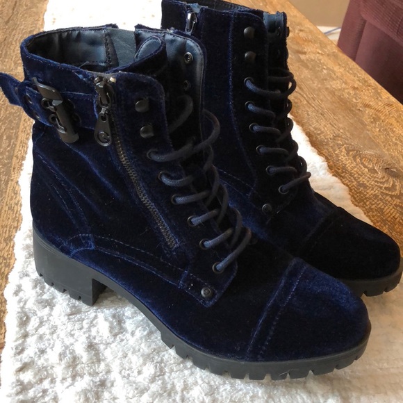 guess velvet boots
